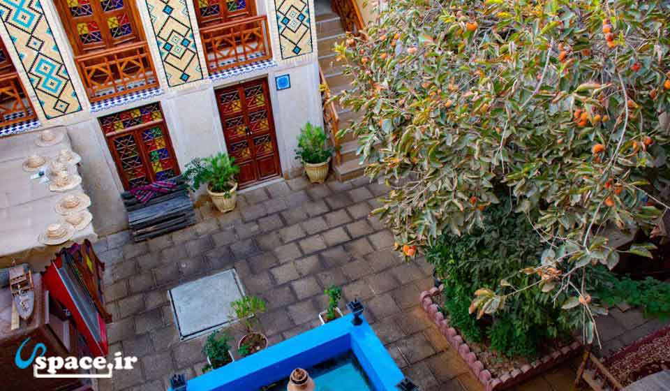 فضای دلنشین هتل سنتی نیایش - شیراز
